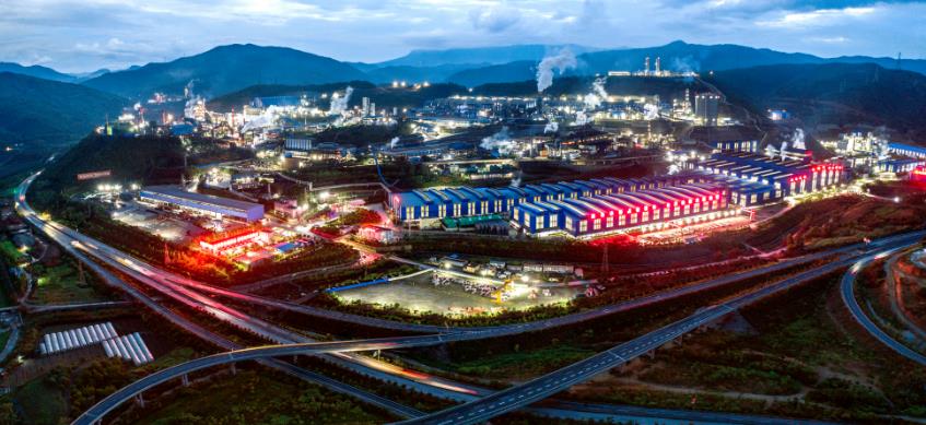 ‌中国“新农民”系列之‖郭建平：退伍戍边卫士温情治理“老大难村”